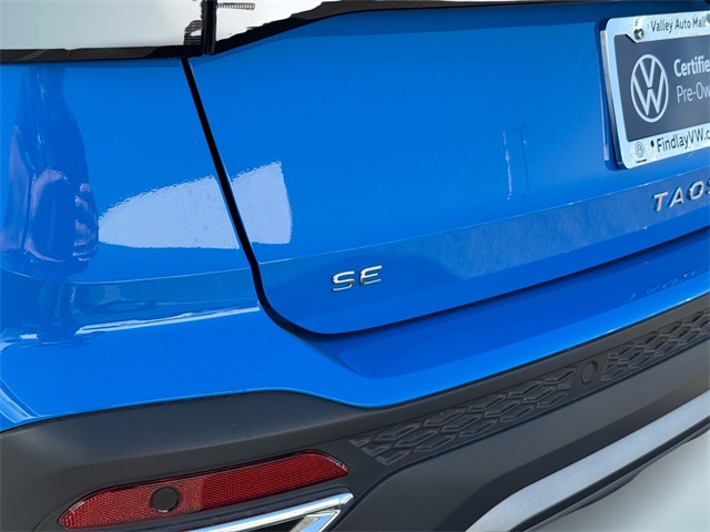 2025 Volkswagen Taos SE photo 4