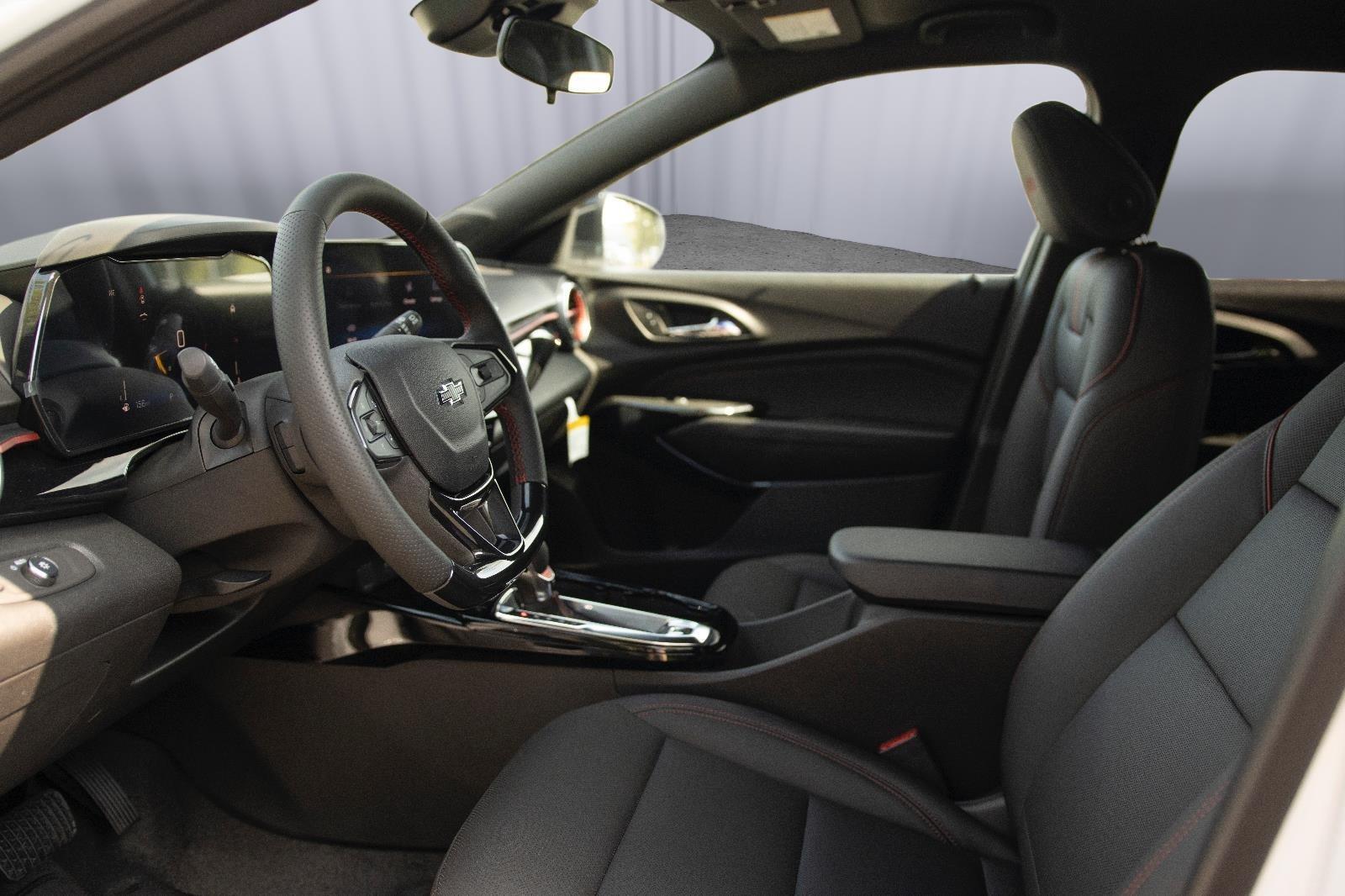 2025 Chevrolet Trax photo 10
