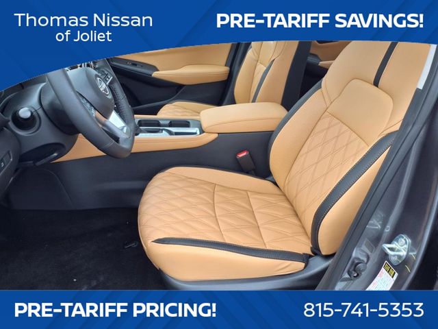 2025 Nissan Sentra SV photo 10