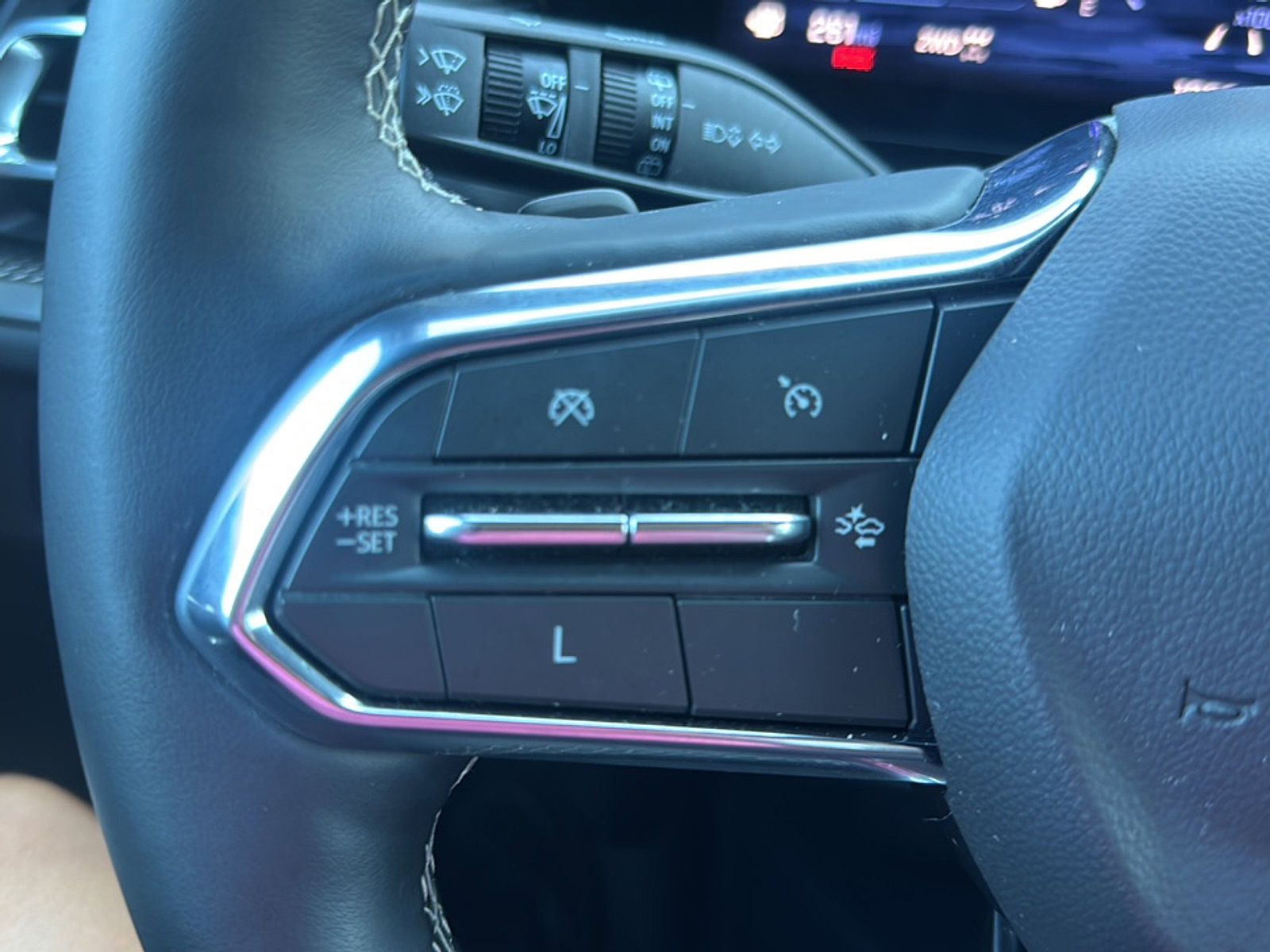 2024 Chevrolet Traverse photo 40