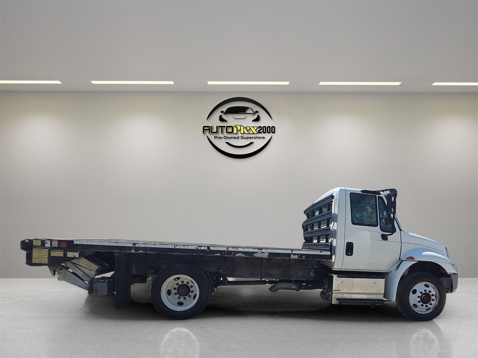 2016 International 4300 DuraStar 4300 photo 6