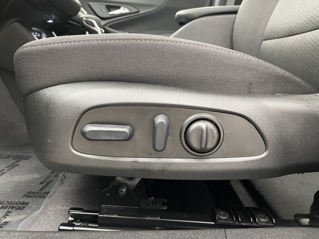 2025 Chevrolet Malibu 1LT photo 10