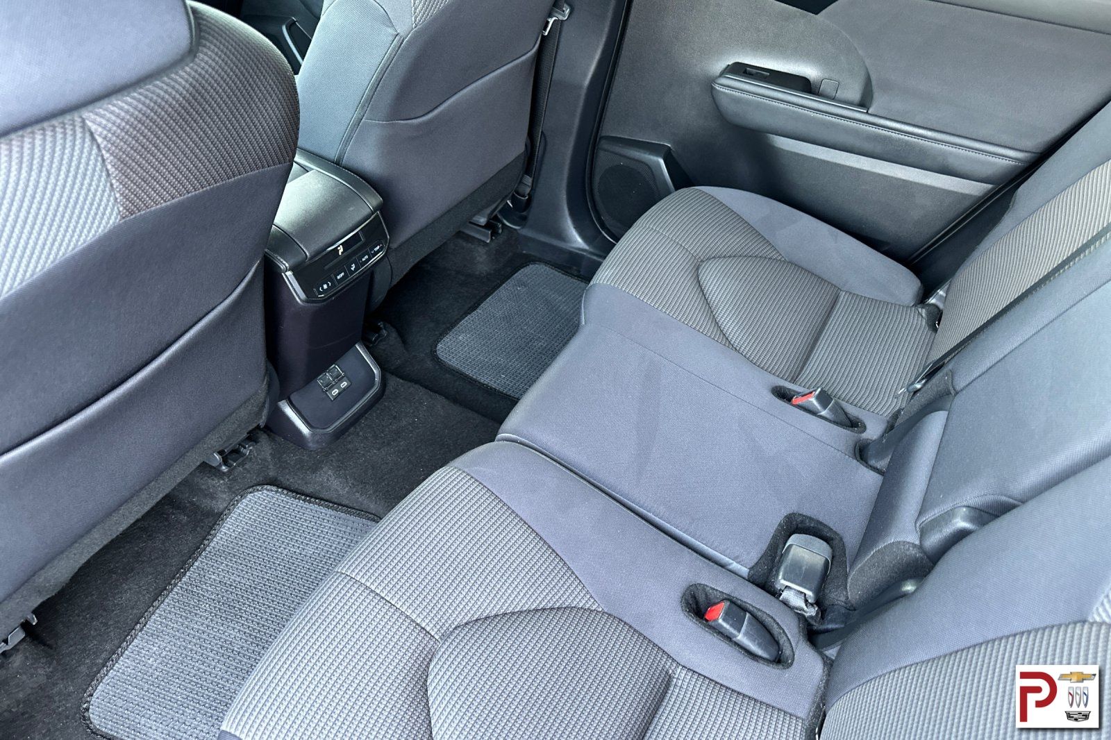 2024 Toyota Highlander LE photo 13
