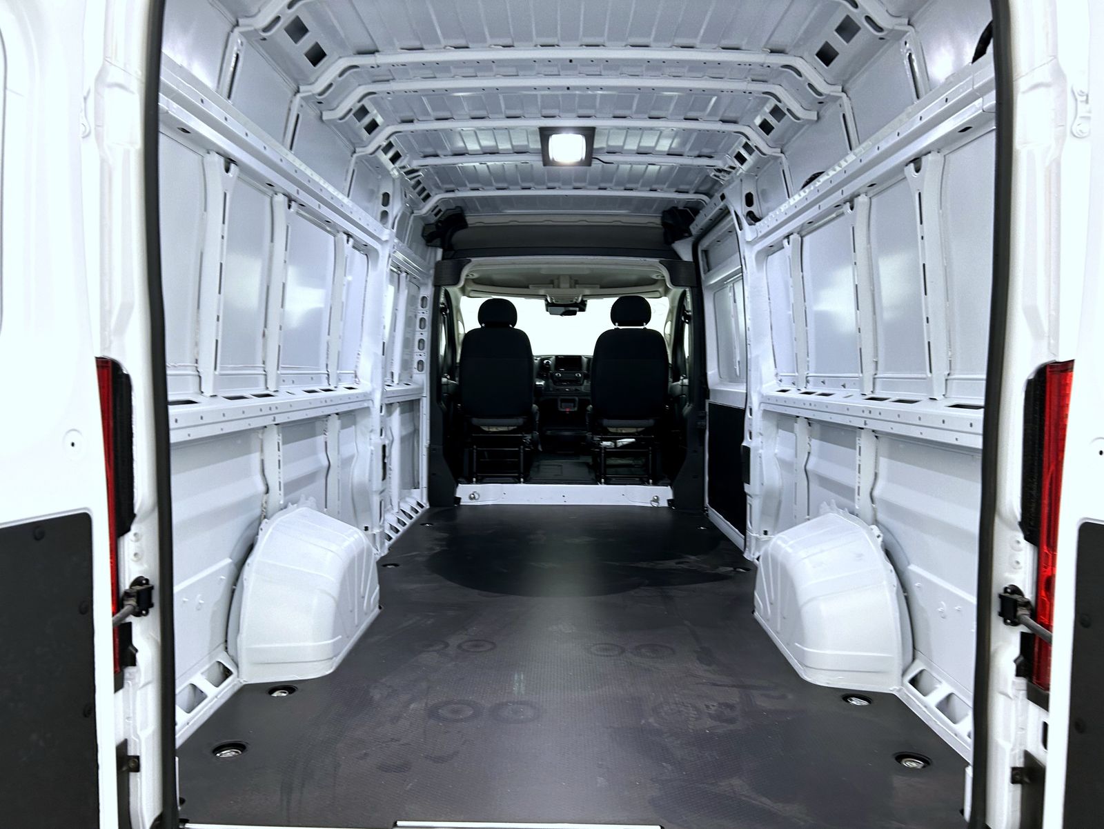 2025 Ram ProMaster 3500 photo 12