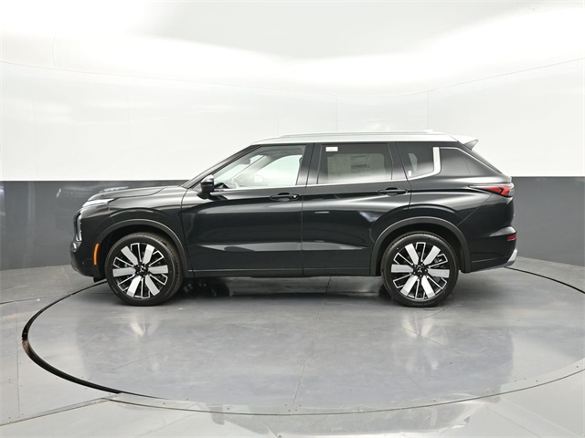 2025 Mitsubishi Outlander Platinum S-AWC photo 2