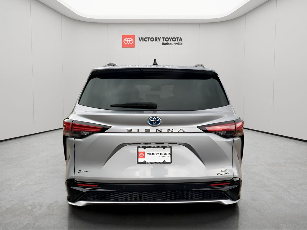 2023 Toyota Sienna XSE photo 4