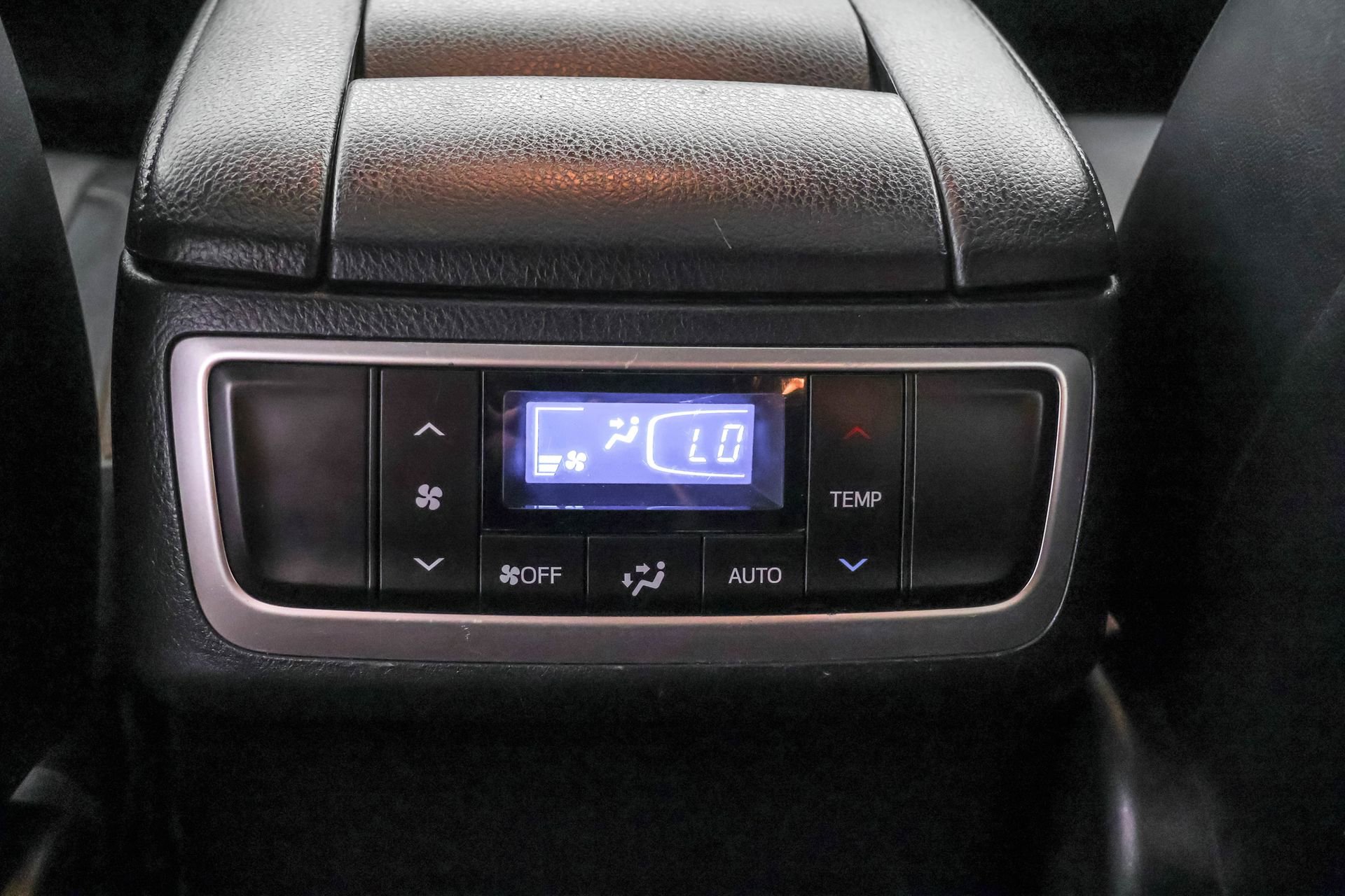 2019 Toyota Highlander Limited photo 28