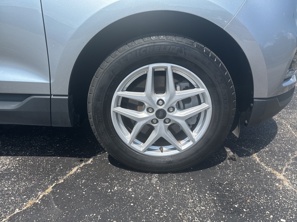 2024 Ford Edge SEL photo 20