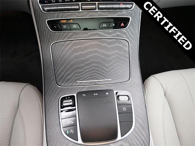 2022 Mercedes Benz E 350 photo 4