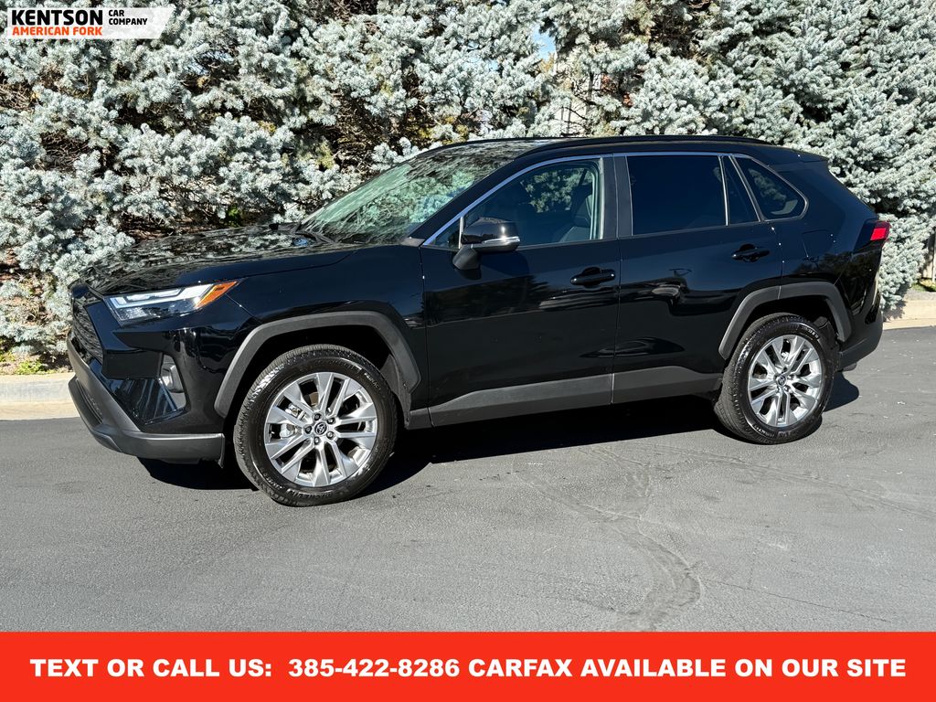 2025 Toyota RAV4 XLE Premium's photo