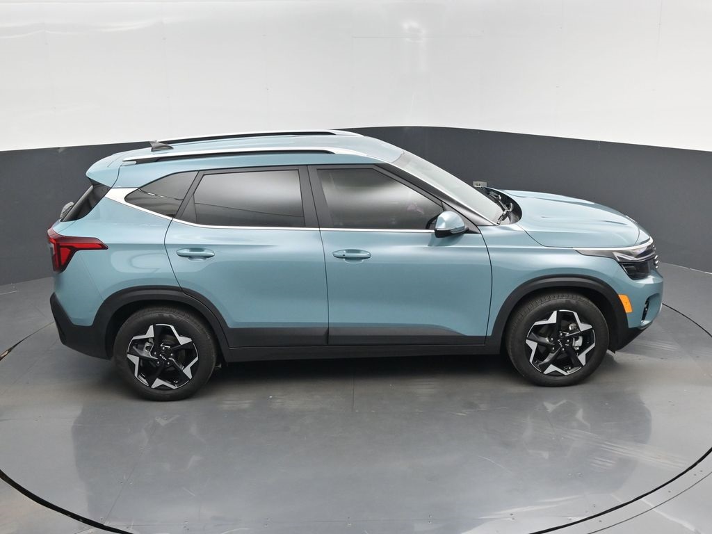 2024 Kia Seltos EX photo 33