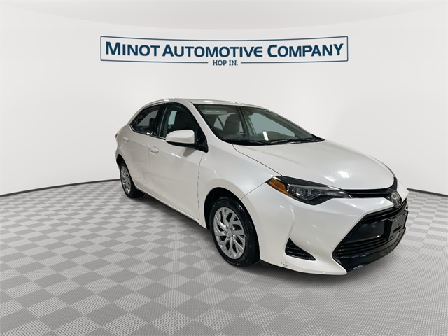 2019 Toyota Corolla LE photo 2