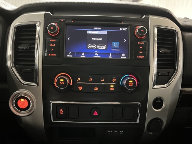 2019 Nissan Titan SV photo 11