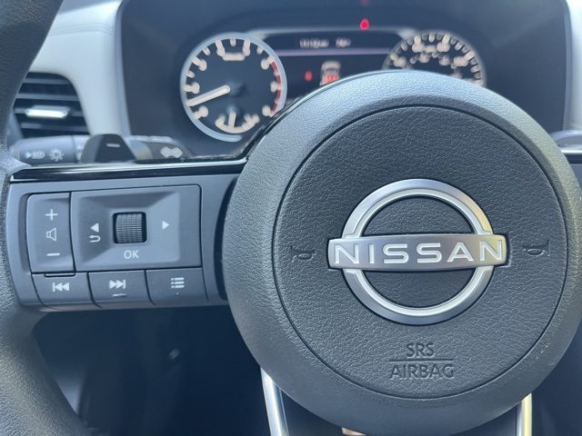 2023 Nissan Rogue SV photo 20