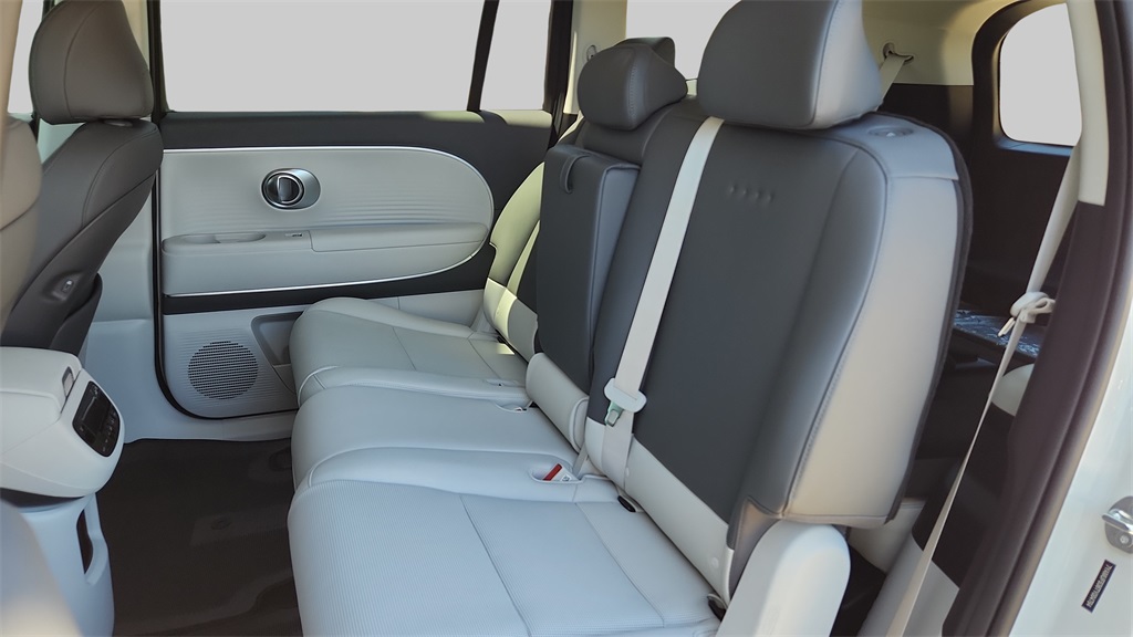 2026 Hyundai Ioniq SEL photo 32