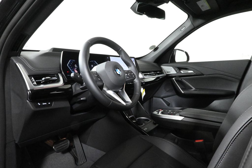 2025 Bmw X1 XDrive28i photo 4