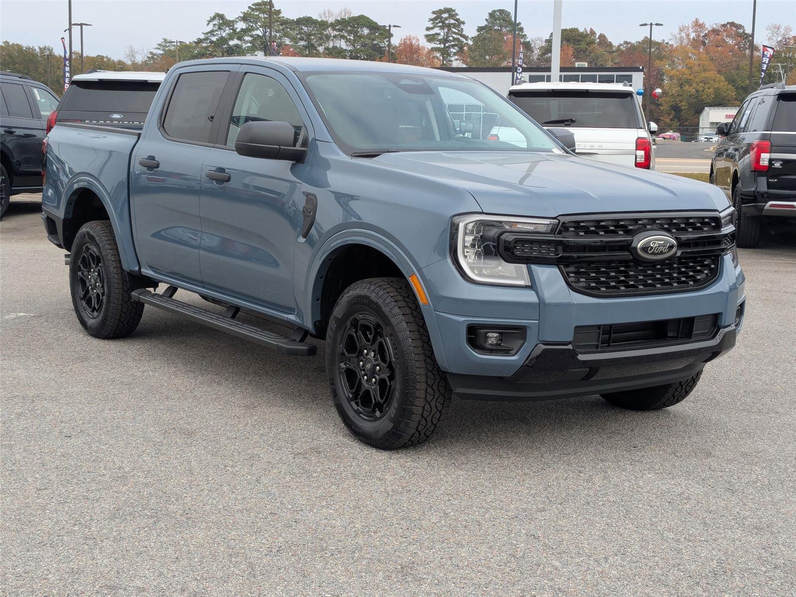 2025 Ford Ranger XLT photo 3