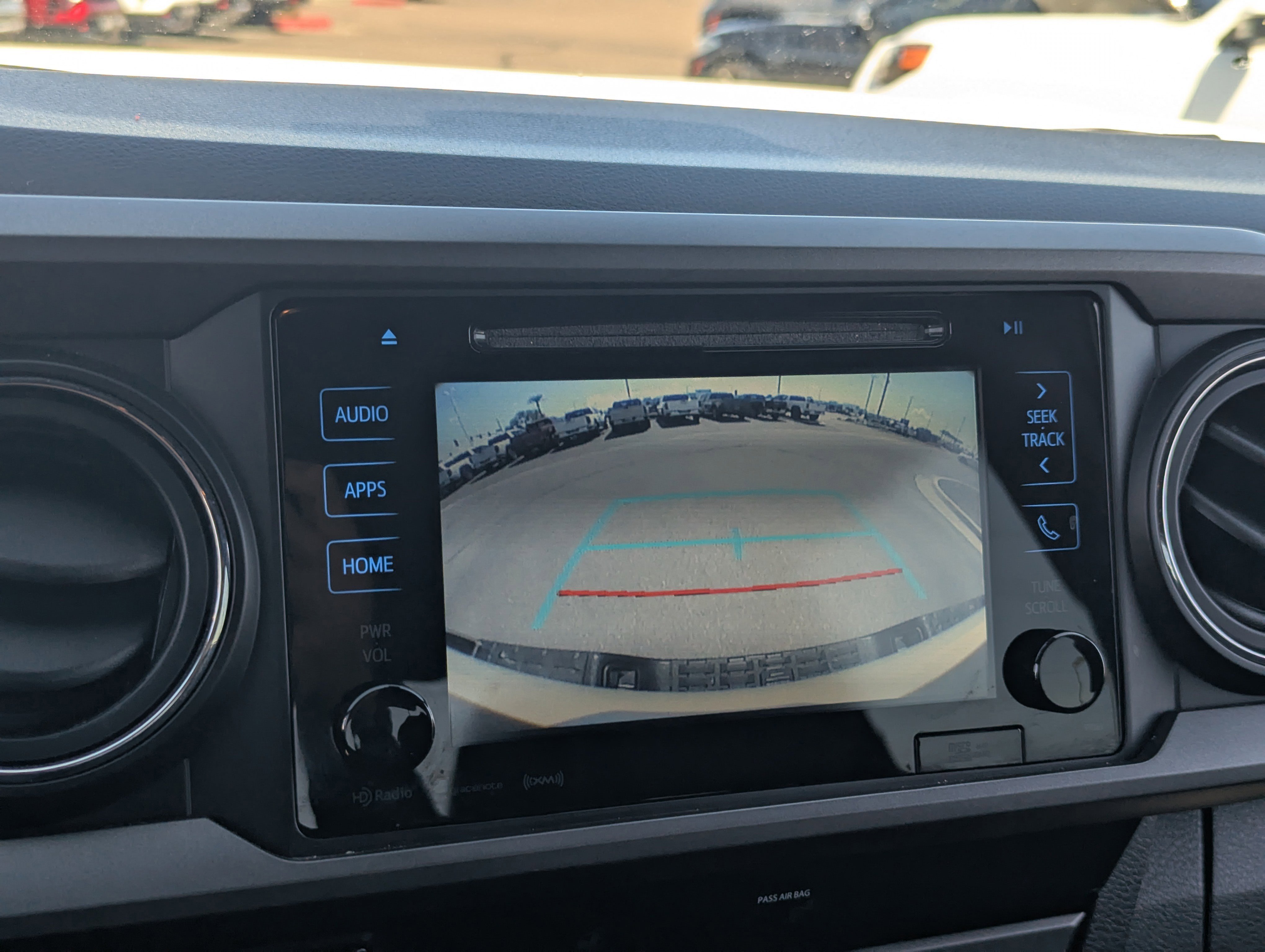 2019 Toyota Tacoma TRD Off-Road photo 4