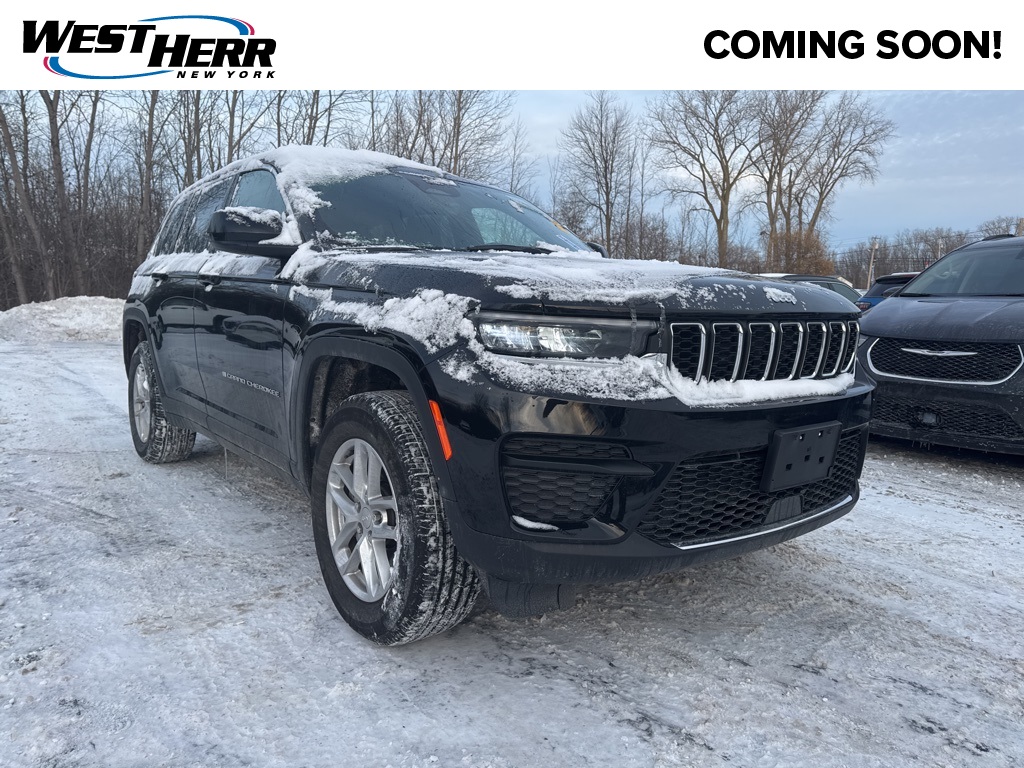 2025 Jeep Grand Cherokee Laredo's photo