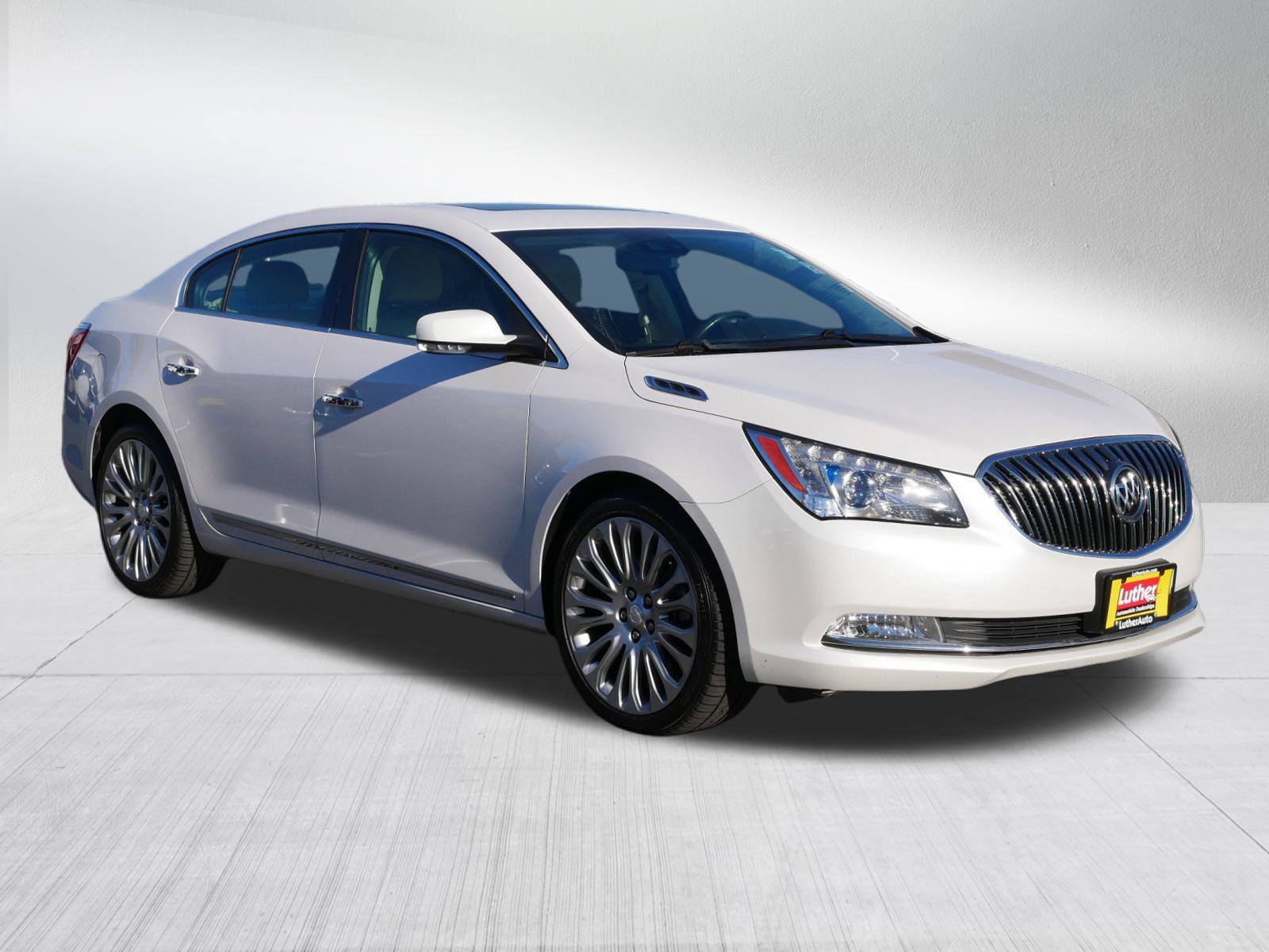 2015 Buick LaCrosse Premium 2's photo