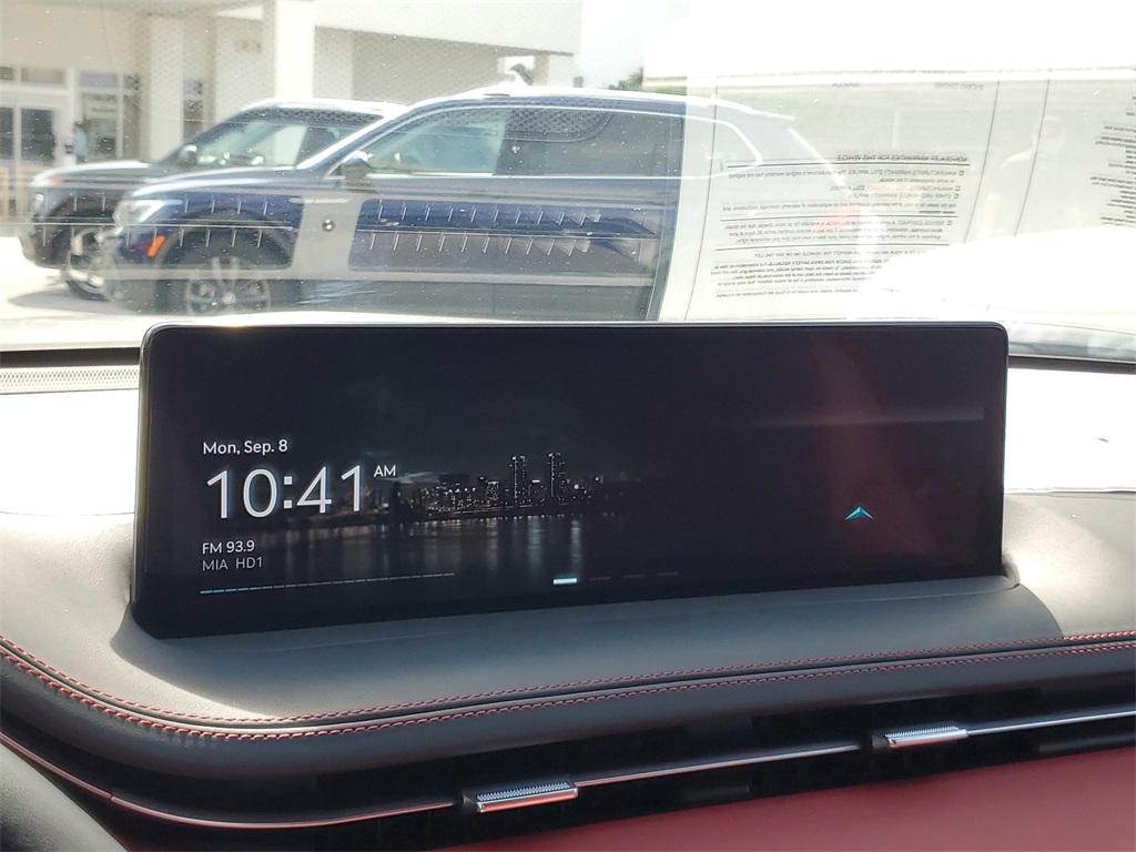 2025 Genesis GV70 3.5T Sport Advanced photo 18