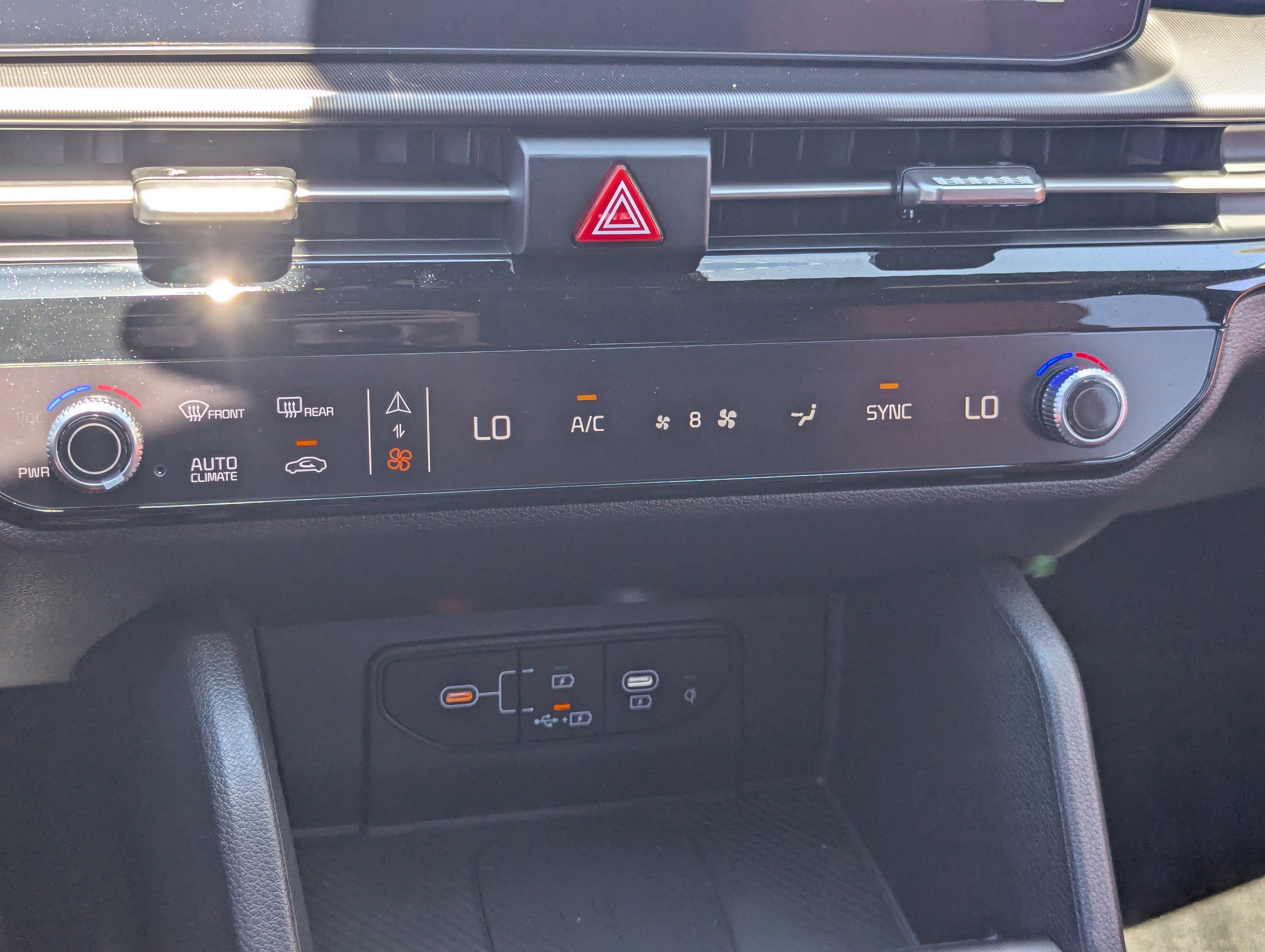 2026 Kia Sportage SX Prestige photo 4