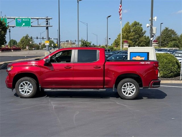 2025 Chevrolet Silverado 1500 RST photo 2