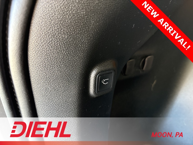2019 Jeep Cherokee Altitude photo 9