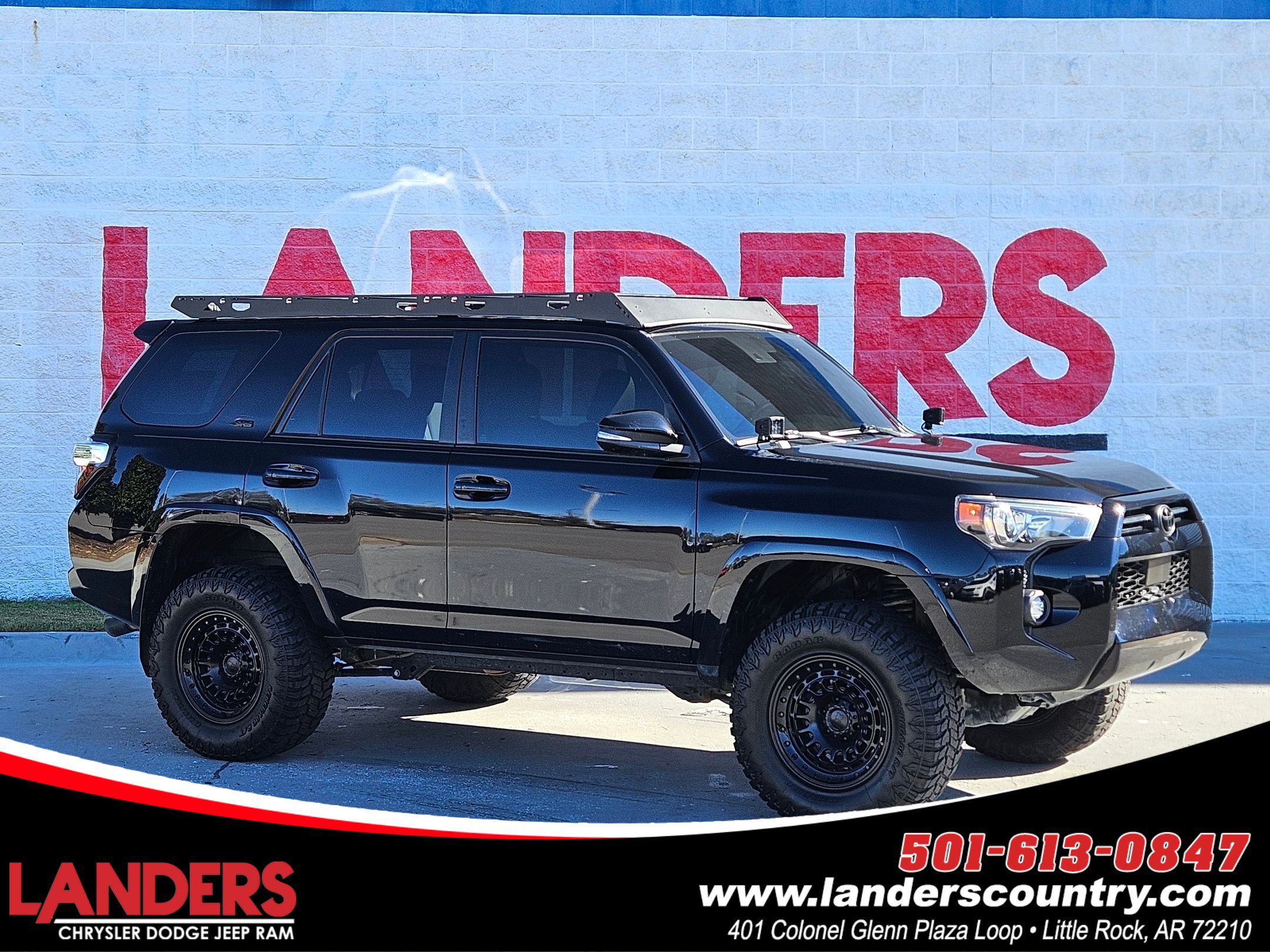 2023 Toyota 4Runner SR5 Premium's photo