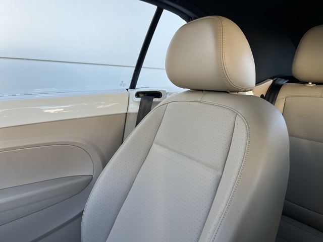 2019 Volkswagen Beetle Convertible S photo 39