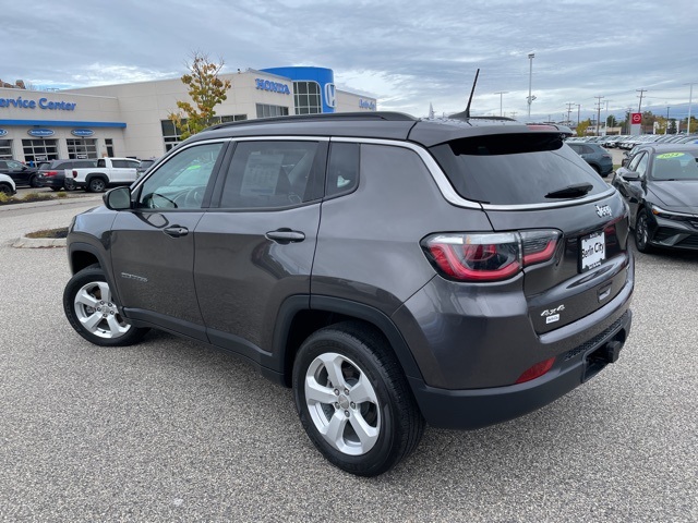 2019 Jeep Compass Latitude photo 4