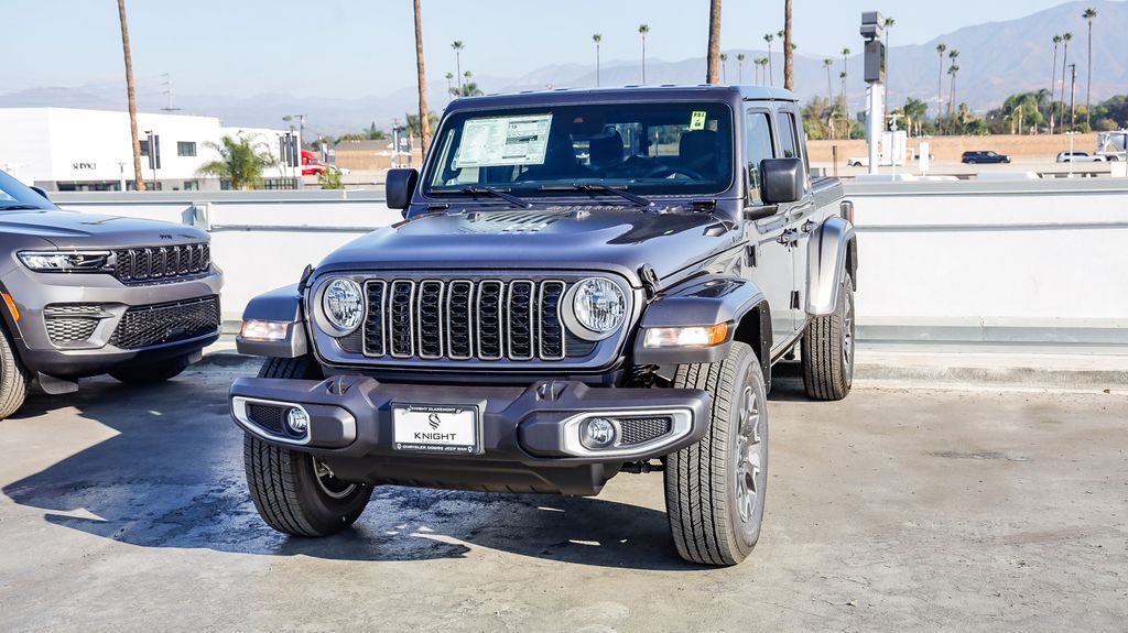 2025 Jeep Gladiator Sport S photo 4