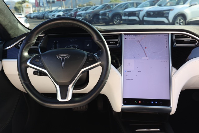 2017 Tesla Model S 75D photo 18