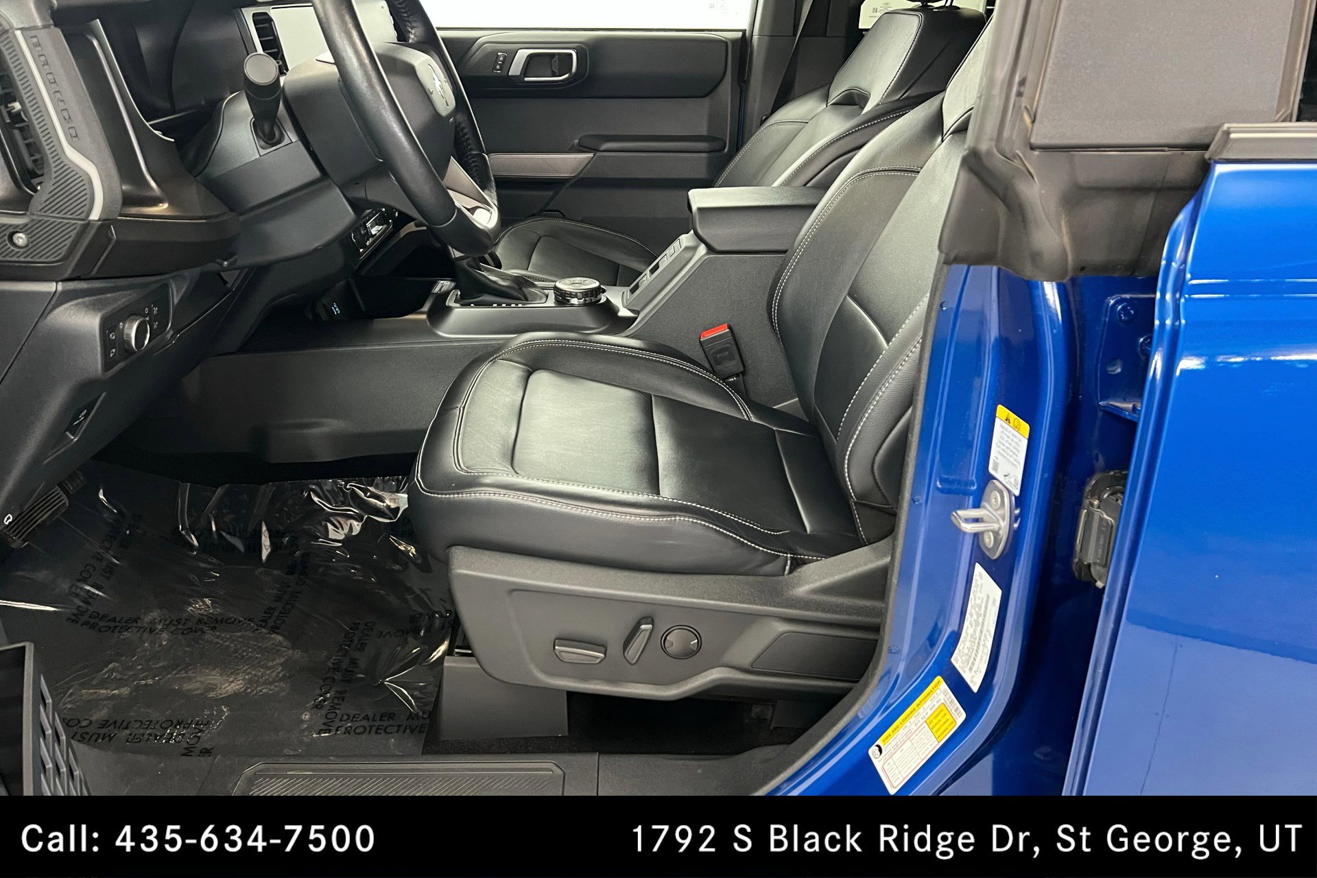2021 Ford Bronco First Edition photo 15