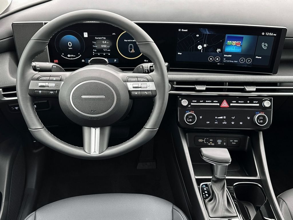 2025 Hyundai Tucson SEL Convenience photo 16