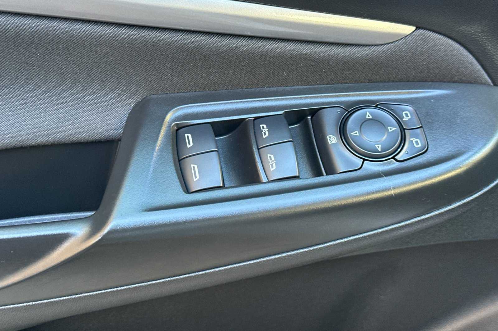 2023 Chevrolet Bolt EUV photo 10