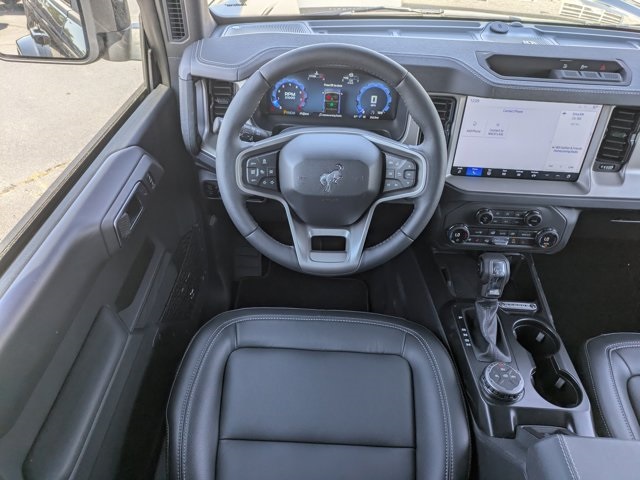 2025 Ford Bronco Outer Banks photo 16