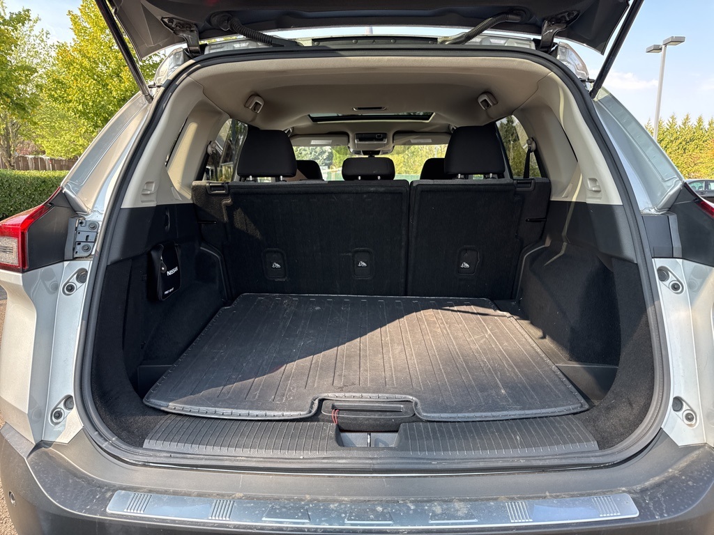 2021 Nissan Rogue SV photo 20