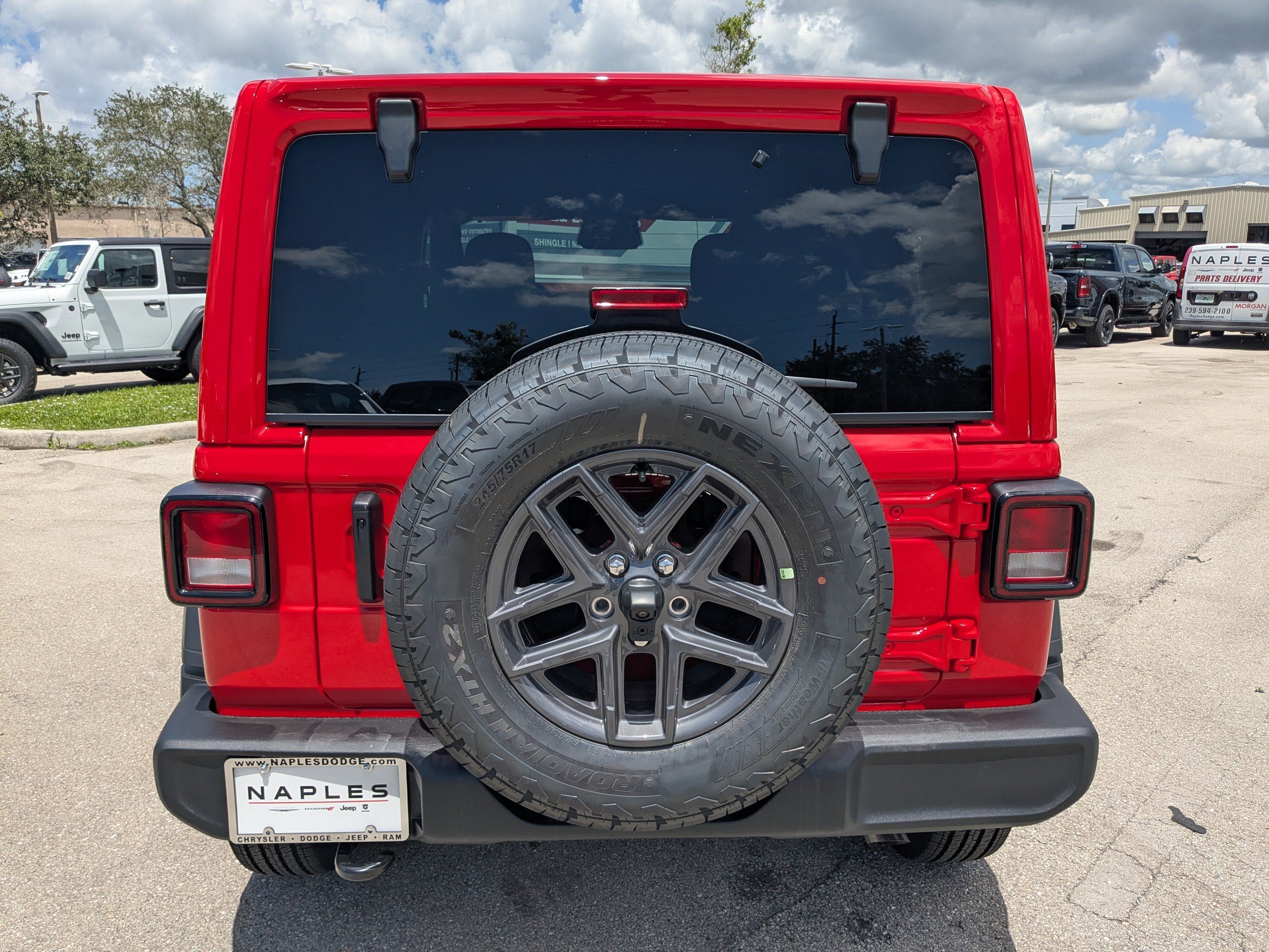 2025 Jeep Wrangler Sport S photo 4