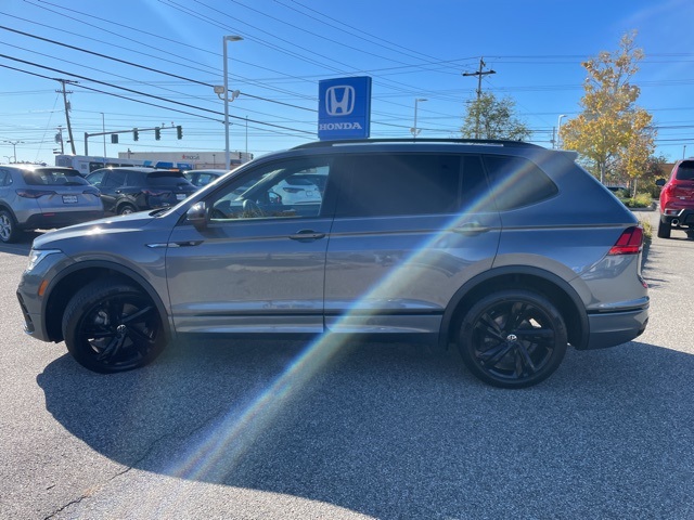 2024 Volkswagen Tiguan SE R-Line Black photo 3