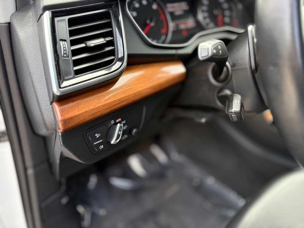 2022 Audi Q5 45 S line Premium photo 16