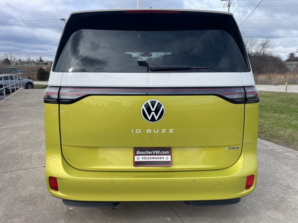 2025 Volkswagen ID. Buzz photo 3