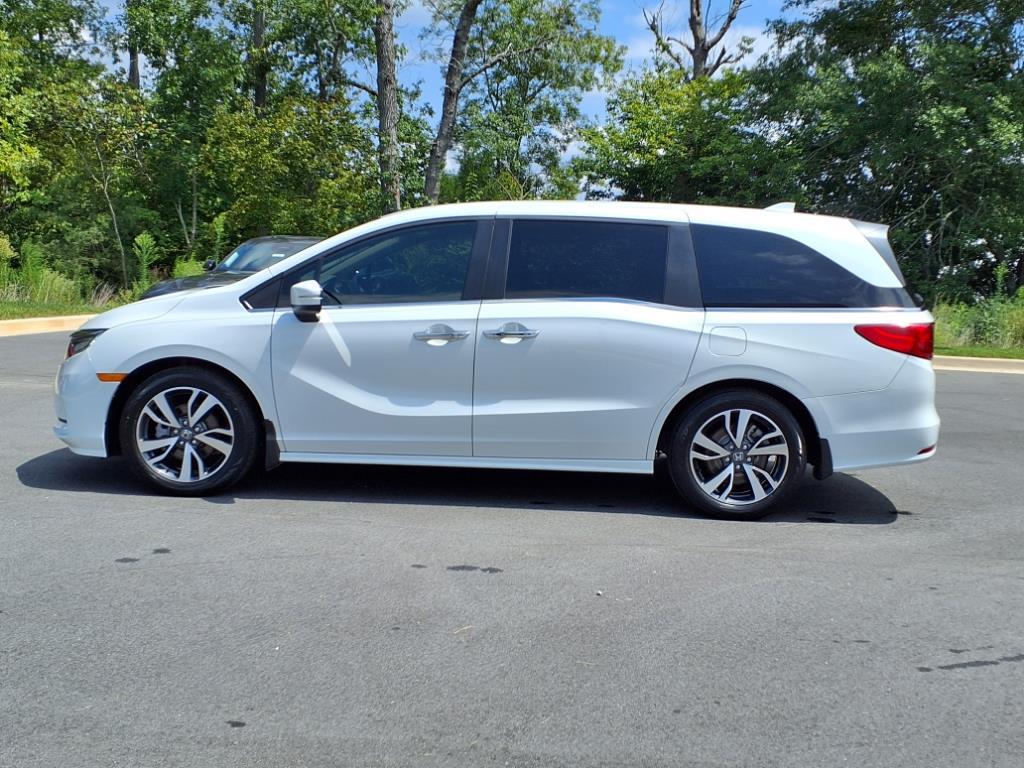 2021 Honda Odyssey Touring photo 18