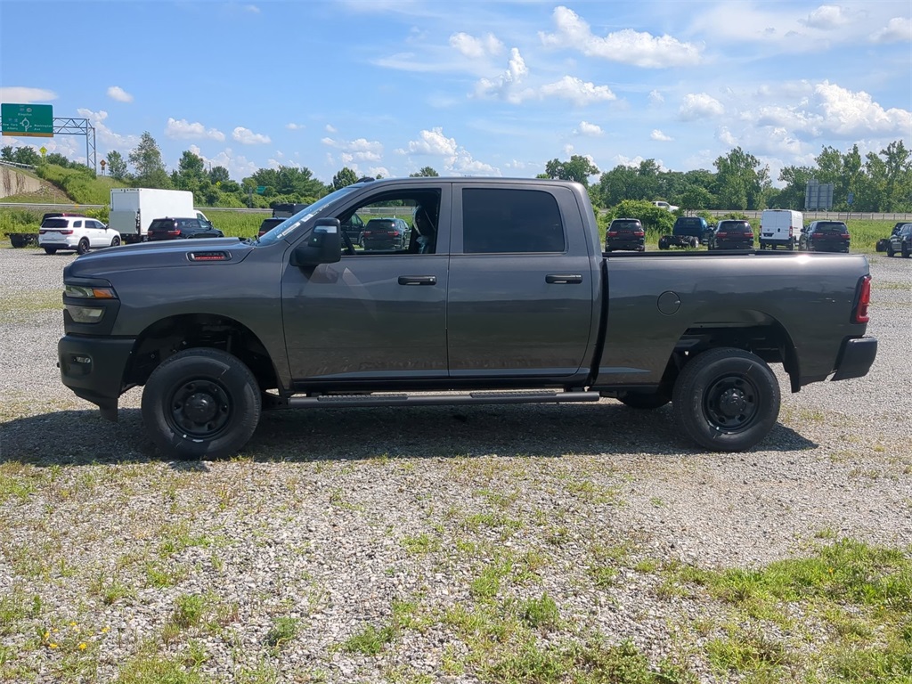 2025 Ram 2500 Tradesman photo 4