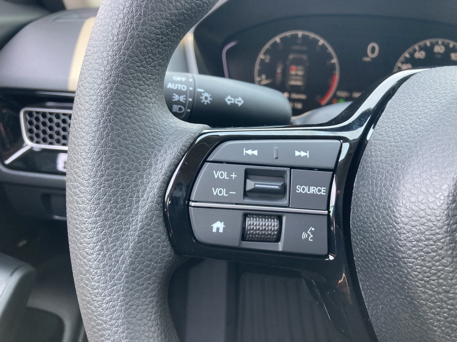 2025 Honda Civic LX photo 18