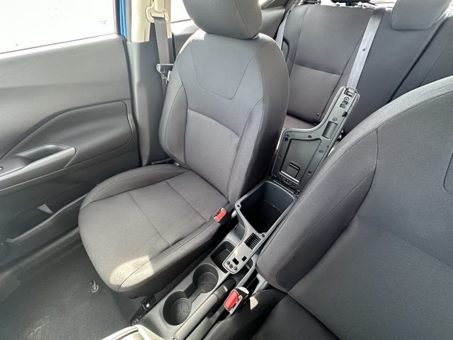 2025 Nissan Kicks Play S photo 23