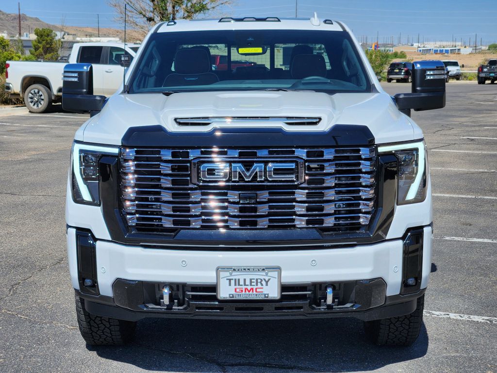 2025 Gmc Sierra 2500 HD Denali Ultimate photo 3