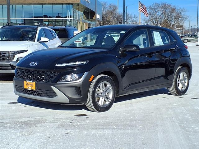 2022 Hyundai Kona SE's photo