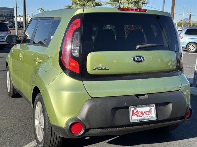 2016 Kia Soul Base photo 2