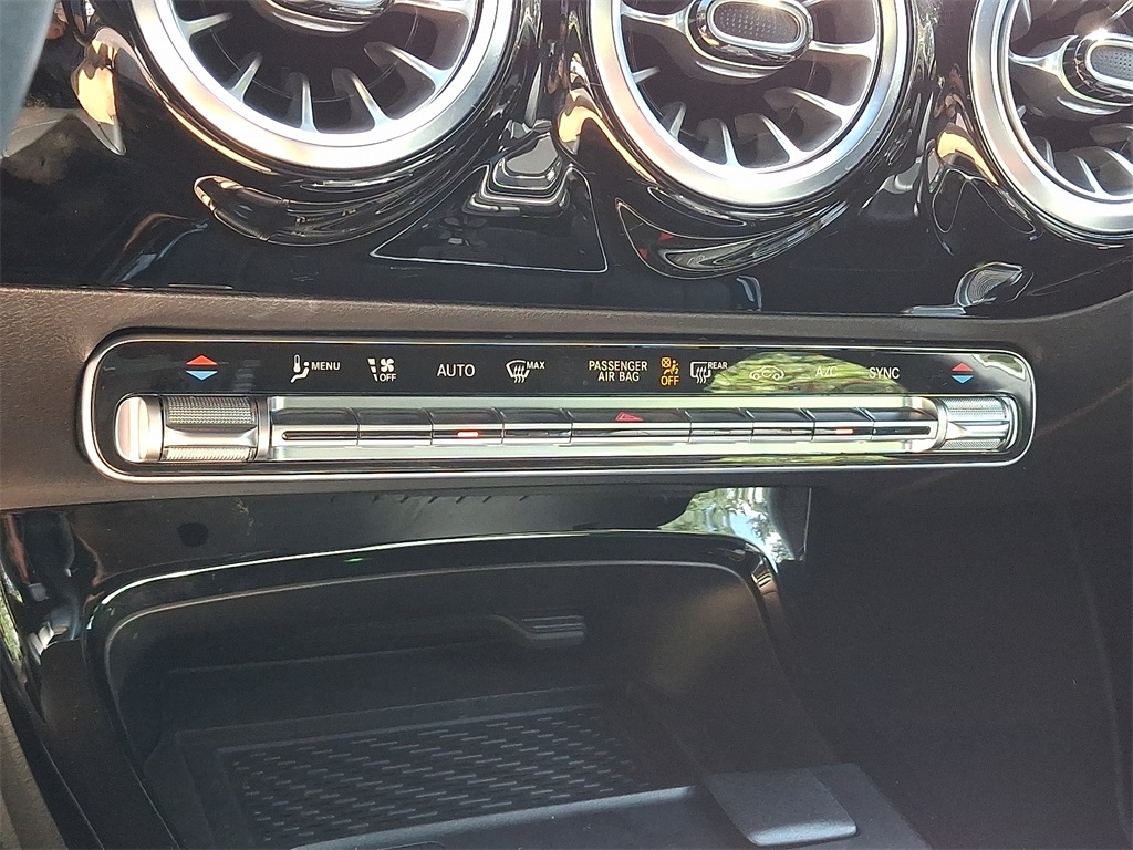 2025 Mercedes Benz CLA 250 4MATIC photo 14